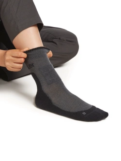 Skarpety damskie Icebreaker Merino Hike+ Medium Crew czarno-szare