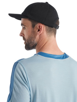 Czapka Icebreaker 6 Panel Hat czarna