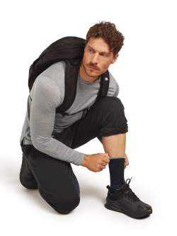 Skarpety termoaktywne termoaktywne Icebreaker Merino Hike Medium Crew czarno-szare