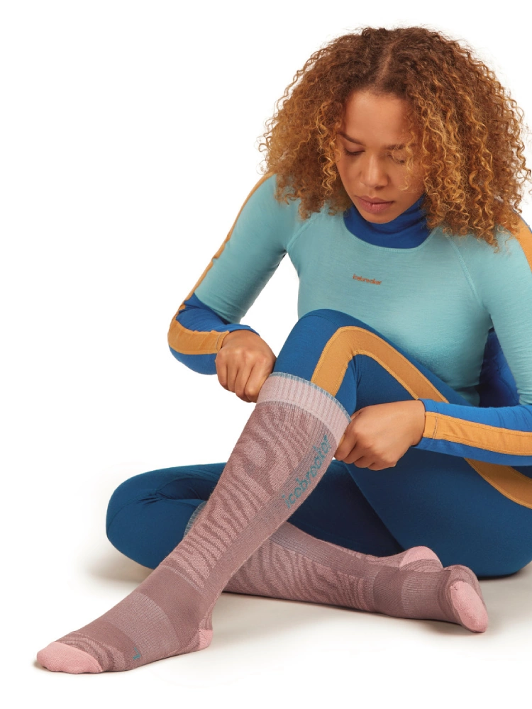 Skarpety damskie Icebreaker Merino Blend Ski+ Light OTC Mountain Contour różowo-niebieskie