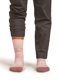 Skarpety termoaktywne damskie Icebreaker Merino Hike+ Medium Crew Across the Peaks różowe